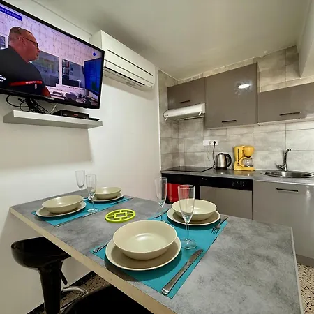 Apartment Awaydays - Karina - 1st Sea Line Empuriabrava