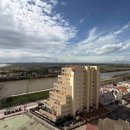 Awaydays - Karina - 1st Sea Line Apartment Empuriabrava