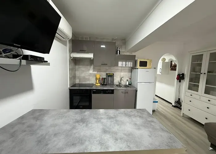 Apartment Awaydays - Karina - 1st Sea Line